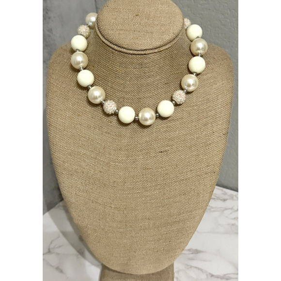Large Ivory-White Beaded Bubblegum Necklace Chocker 7-1/2 - Picture 1 of 4